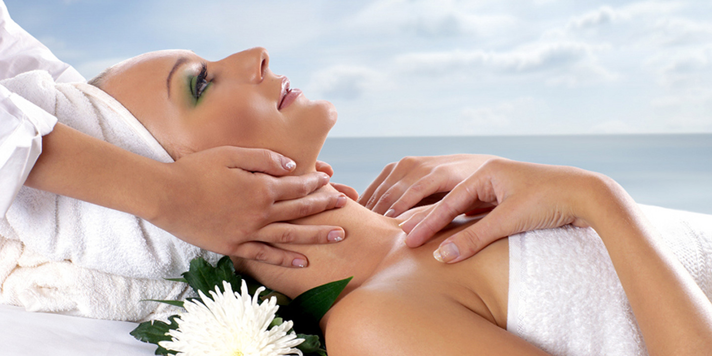 Hotel_Alba_massage_head2.jpg